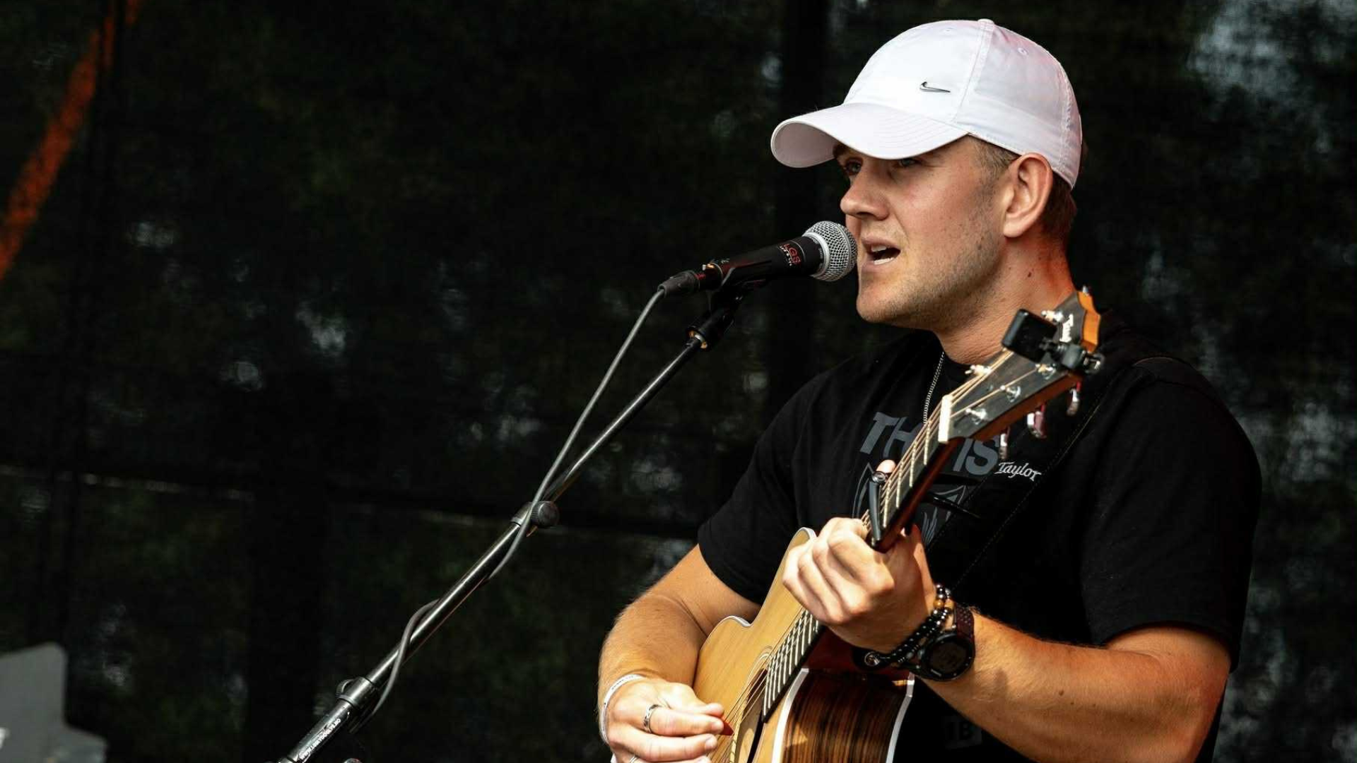 Add a heading (13)_16x9.png