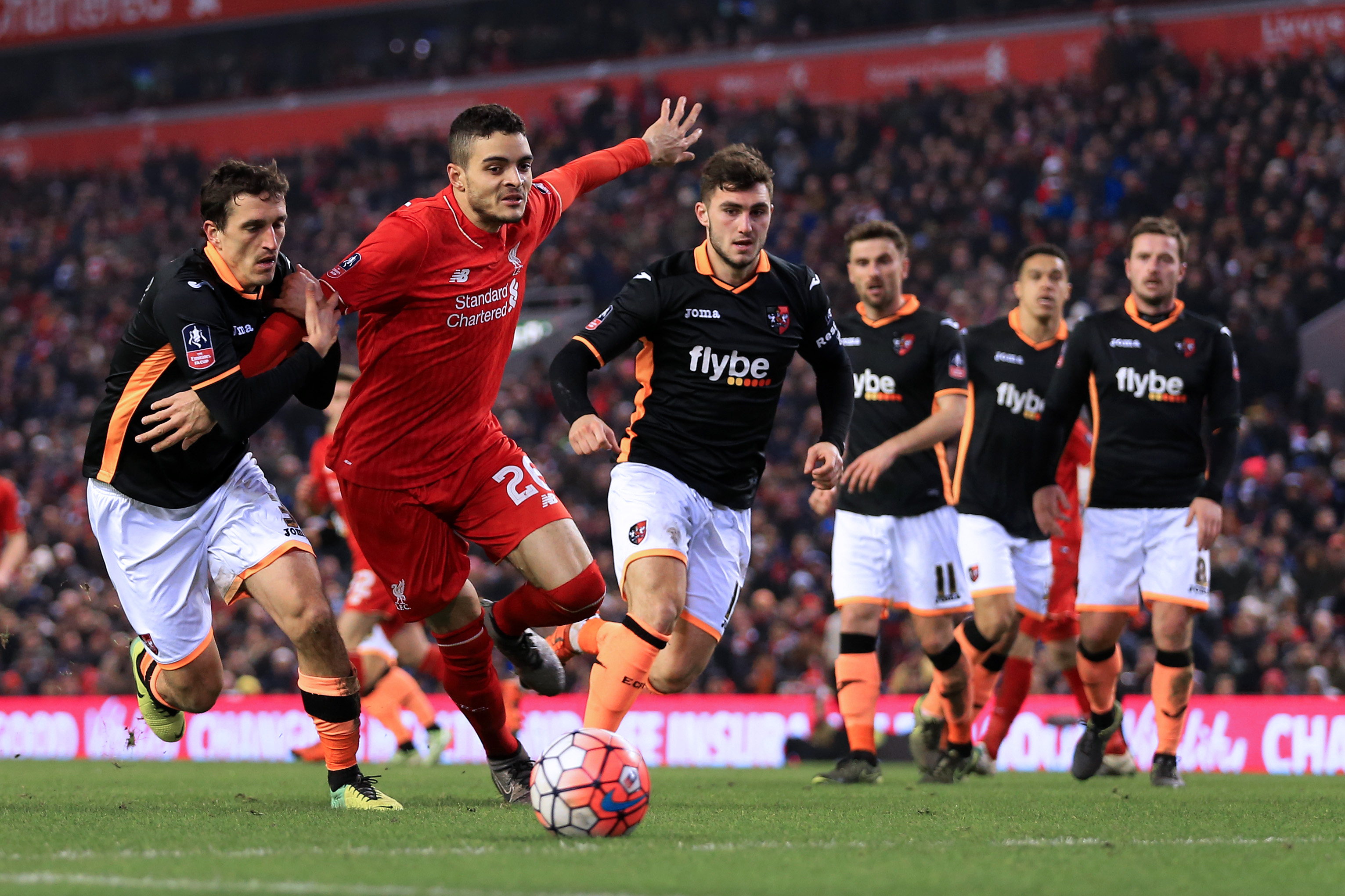 SLO ALDRI TIL: Tiago Ilori i aksjon i FA cupen, en av få kamper han fikk for Liverpool.