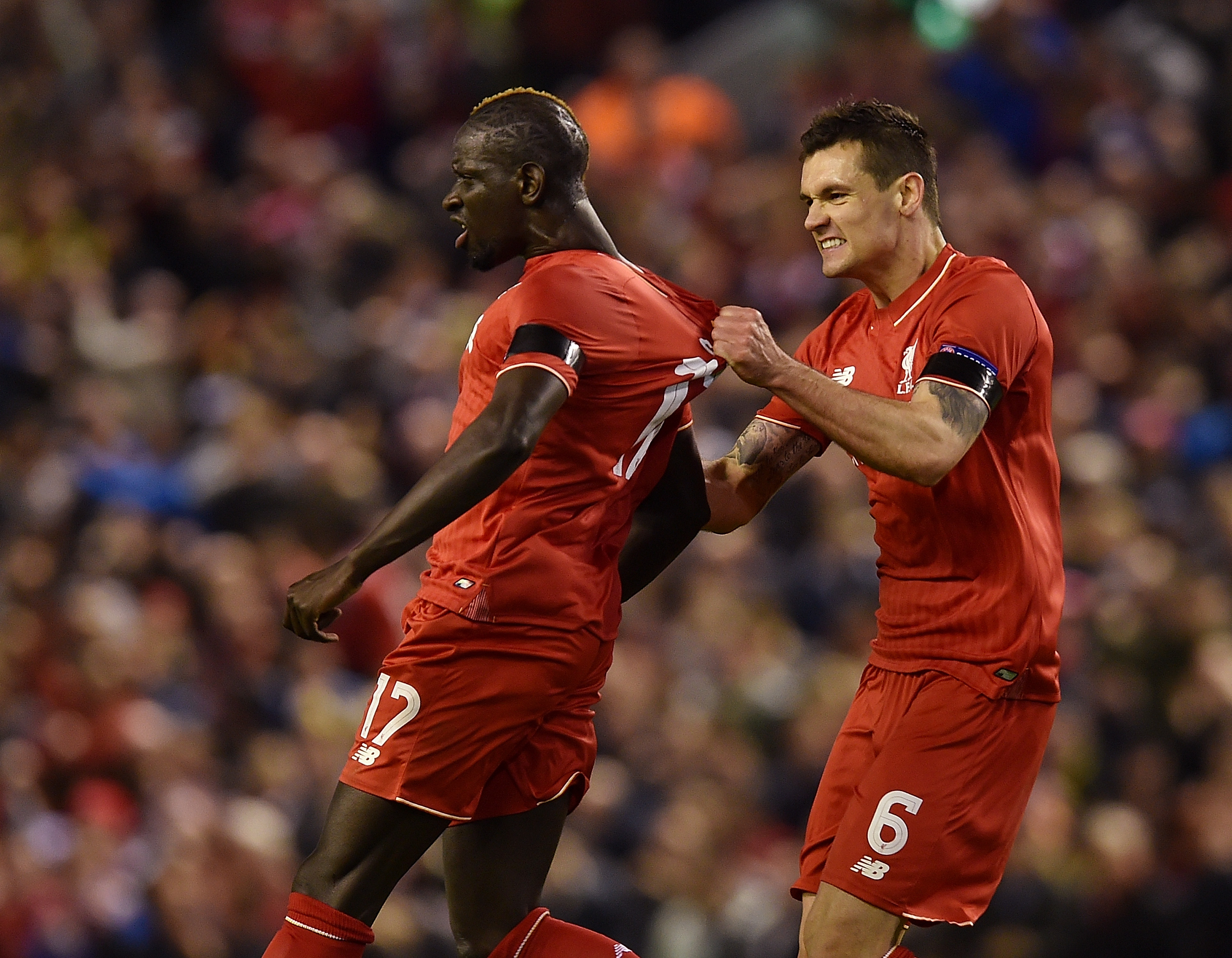 LIDENSKAPELIG: Alt Sakho ville, var å vinne for Liverpool-landet. Her feirer han scoring mot Dortmund sammen med Dejan Lovren.