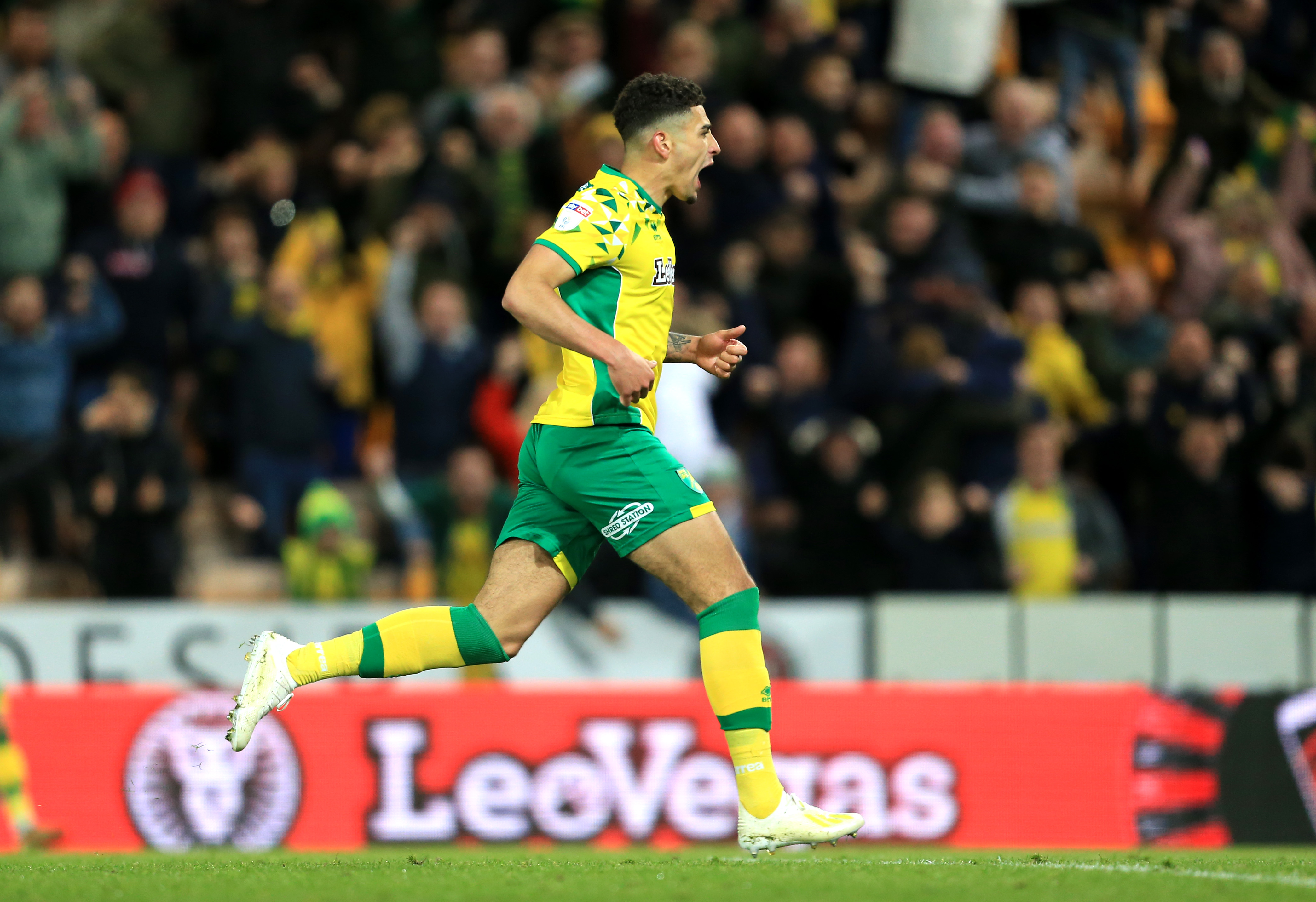 TALENTFULL: Godfrey kan bli i Premier League selv om Norwich rykket ned.