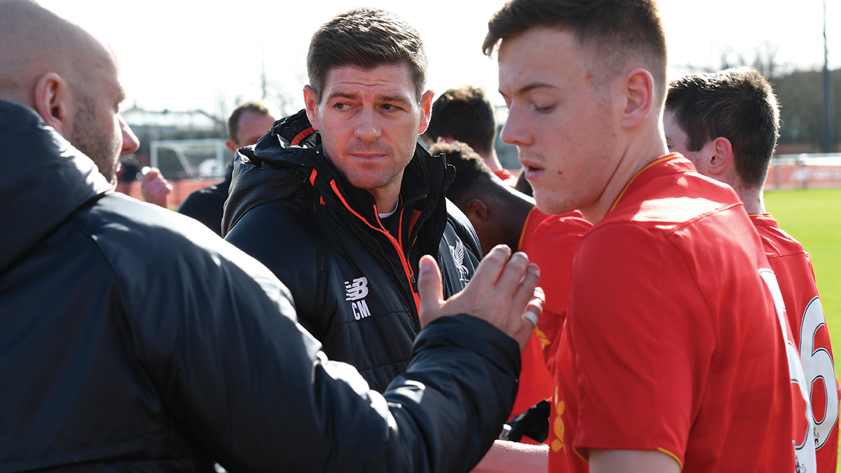 Da Liverpool U18 møtte Man City i mars 2017, spilte Steven Gerrard en stor rolle i kulissene.