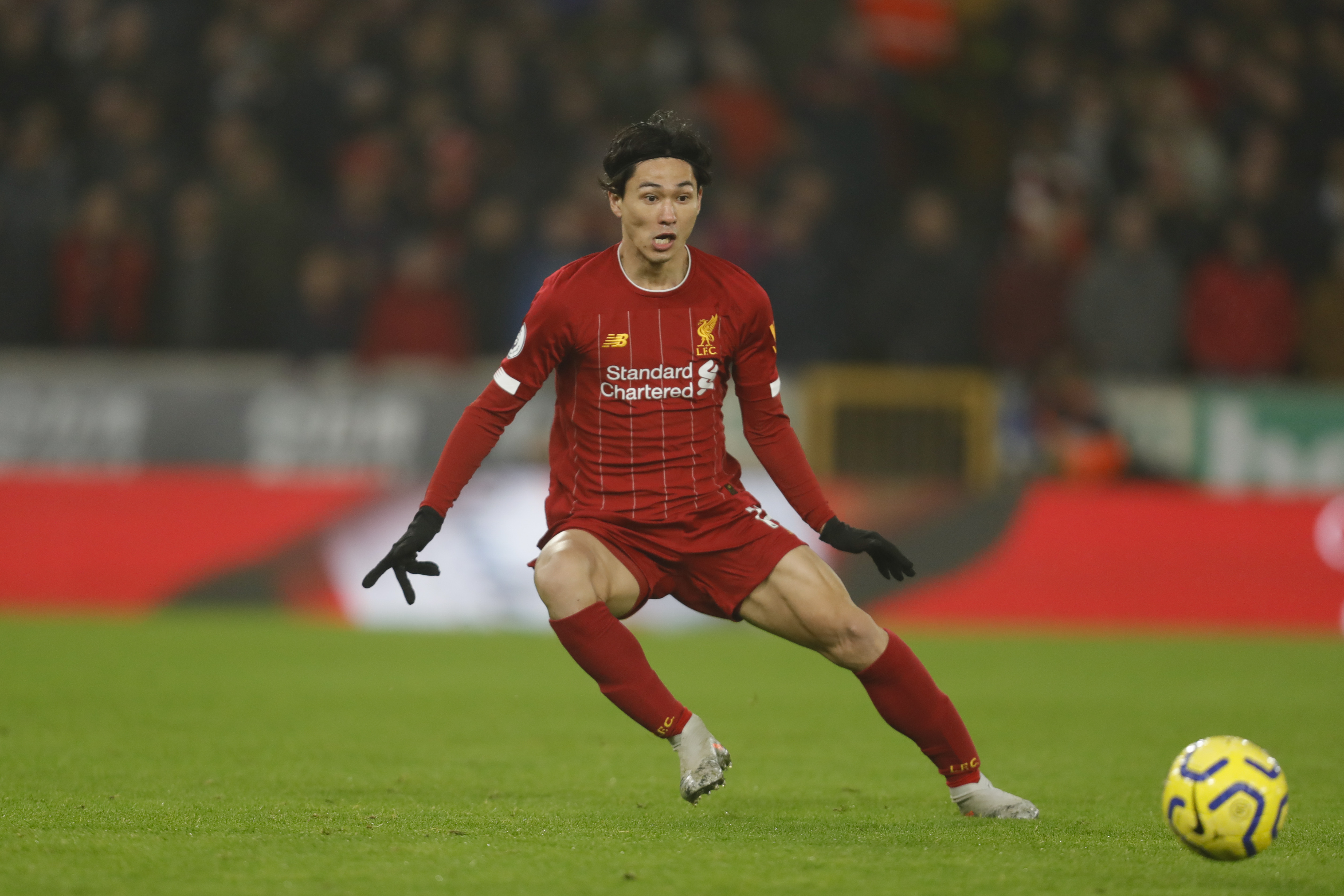 PL-DEBUT: Minamino fikk sin debut i Premier League på Molineux.