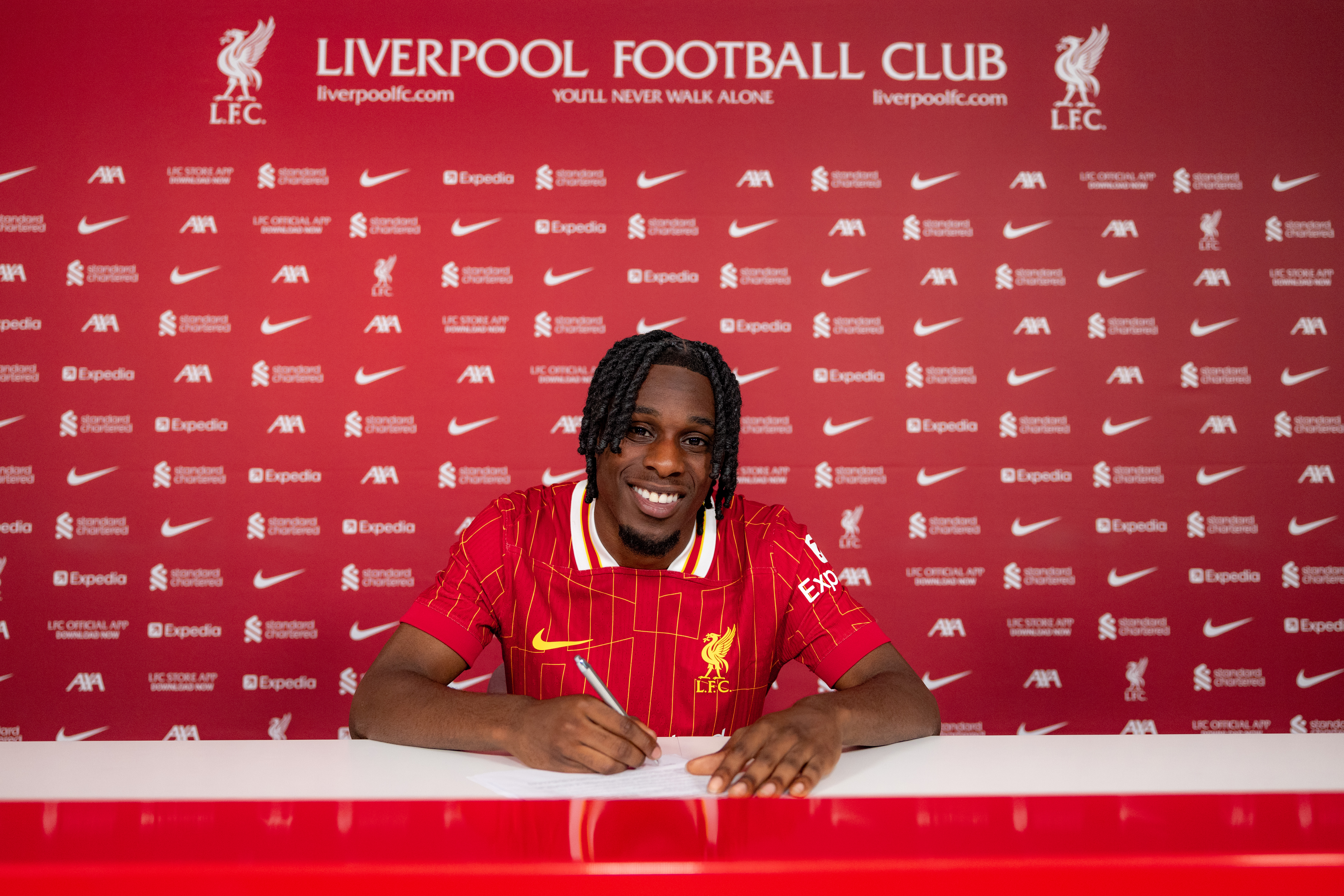 SIGNERT!: Jeremie Frimpong blir Liverpools første kjøp før 2025/26-sesongen.