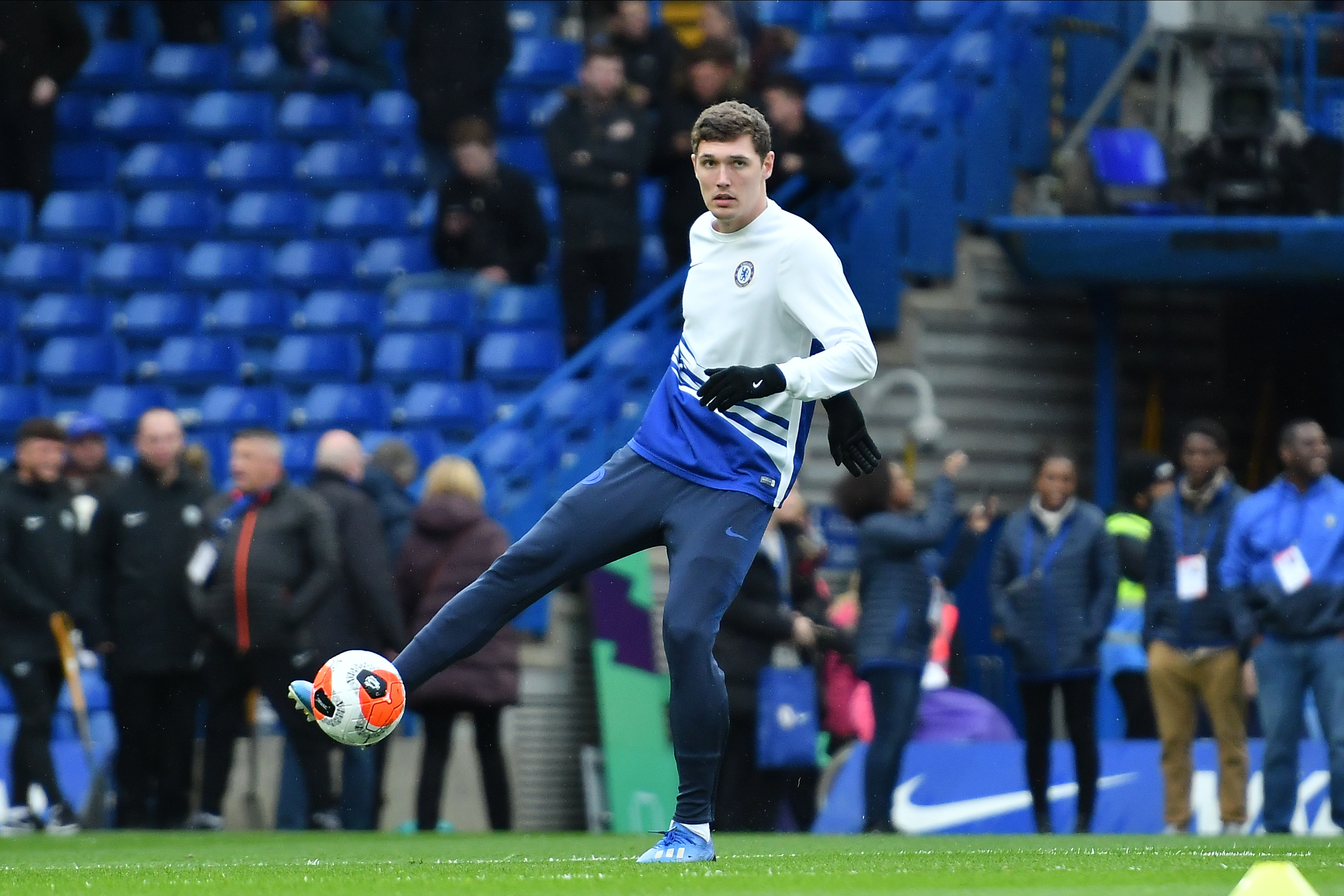 KAMP OM PLASS: Danske Andreas Christensen kjemper med blant andre Antonio Rüdiger, Kurt Zouma og Fikayo Tomori om stopperplass hos Frank Lampard.