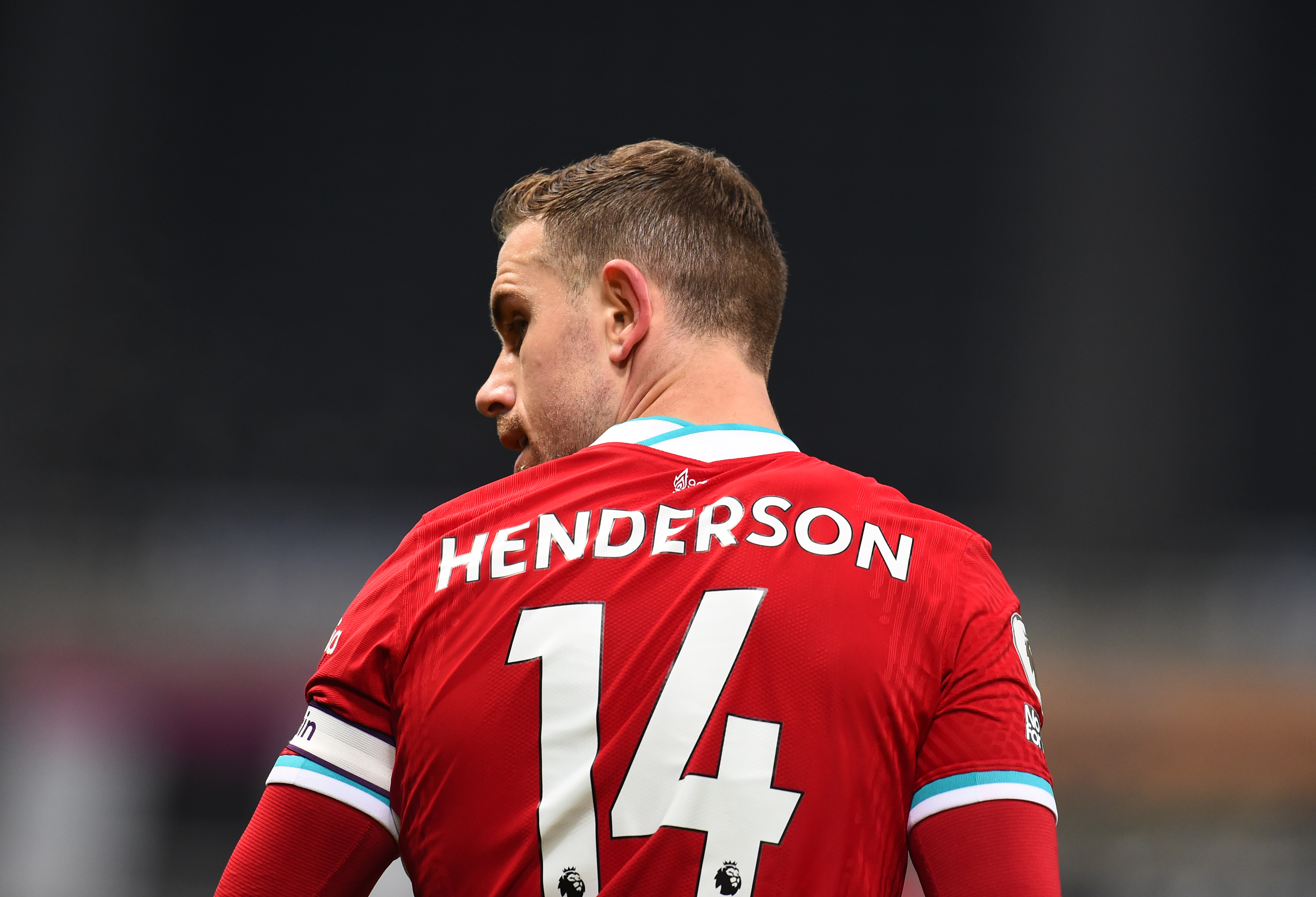 KAPTEINEN: Jordan Henderson har vært Liverpools kaptein siden 2015.