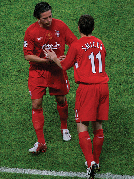 Harry Kewell mot Milan i Istanbul, en av tre finaler hvor han ble byttet ut.