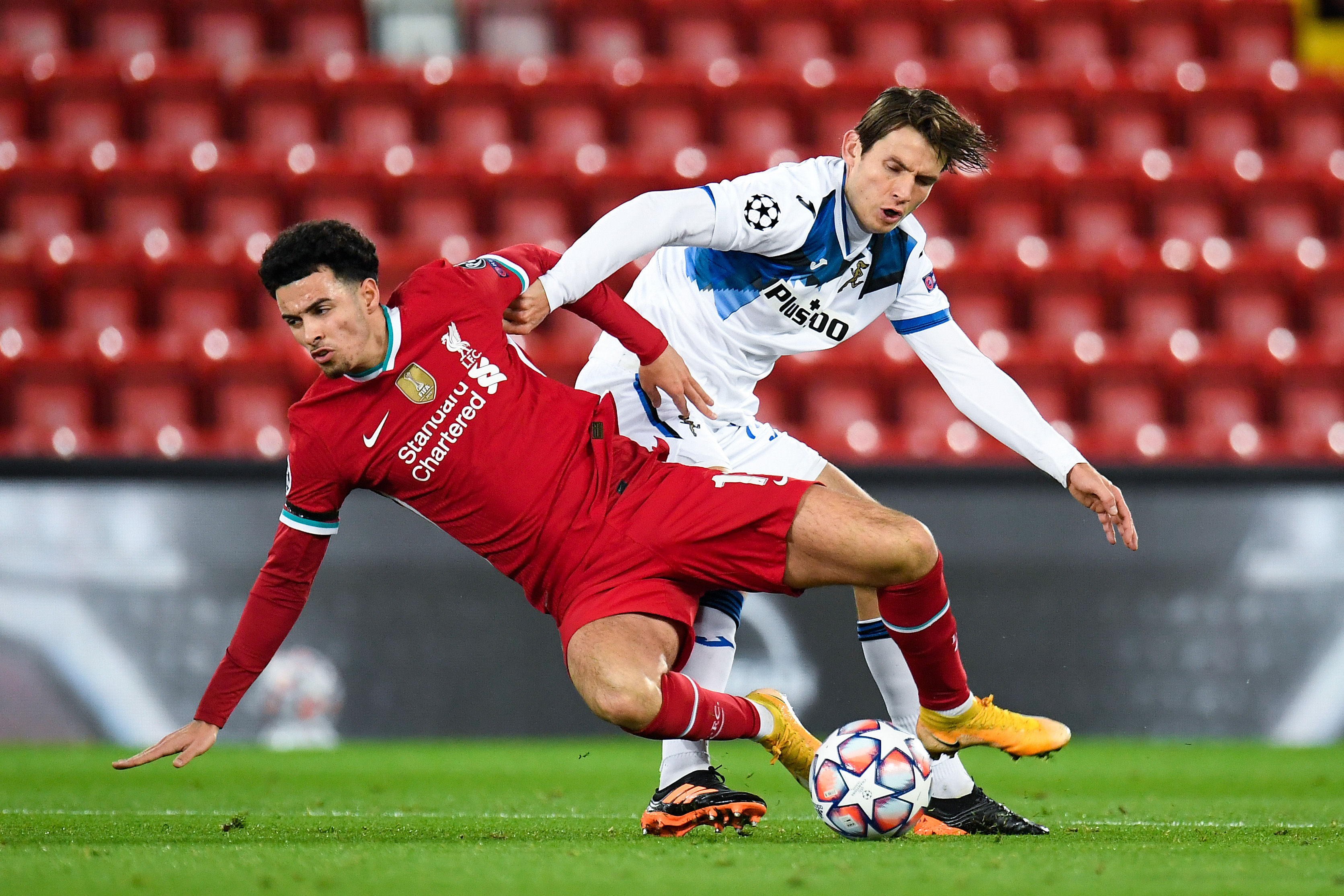 Curtis Jones er nærmest Wijnaldum i antall minutter på Liverpools midtbane denne sesongen.