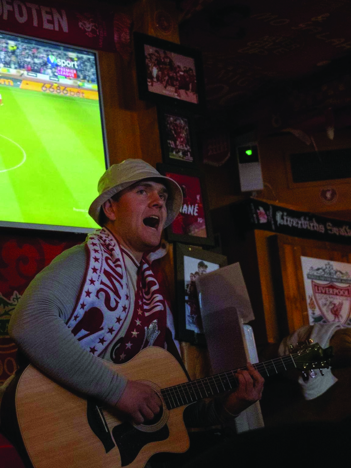 Aleksander Hornes på hjemme-bane på Scruffy Murphy’s i Bergen.