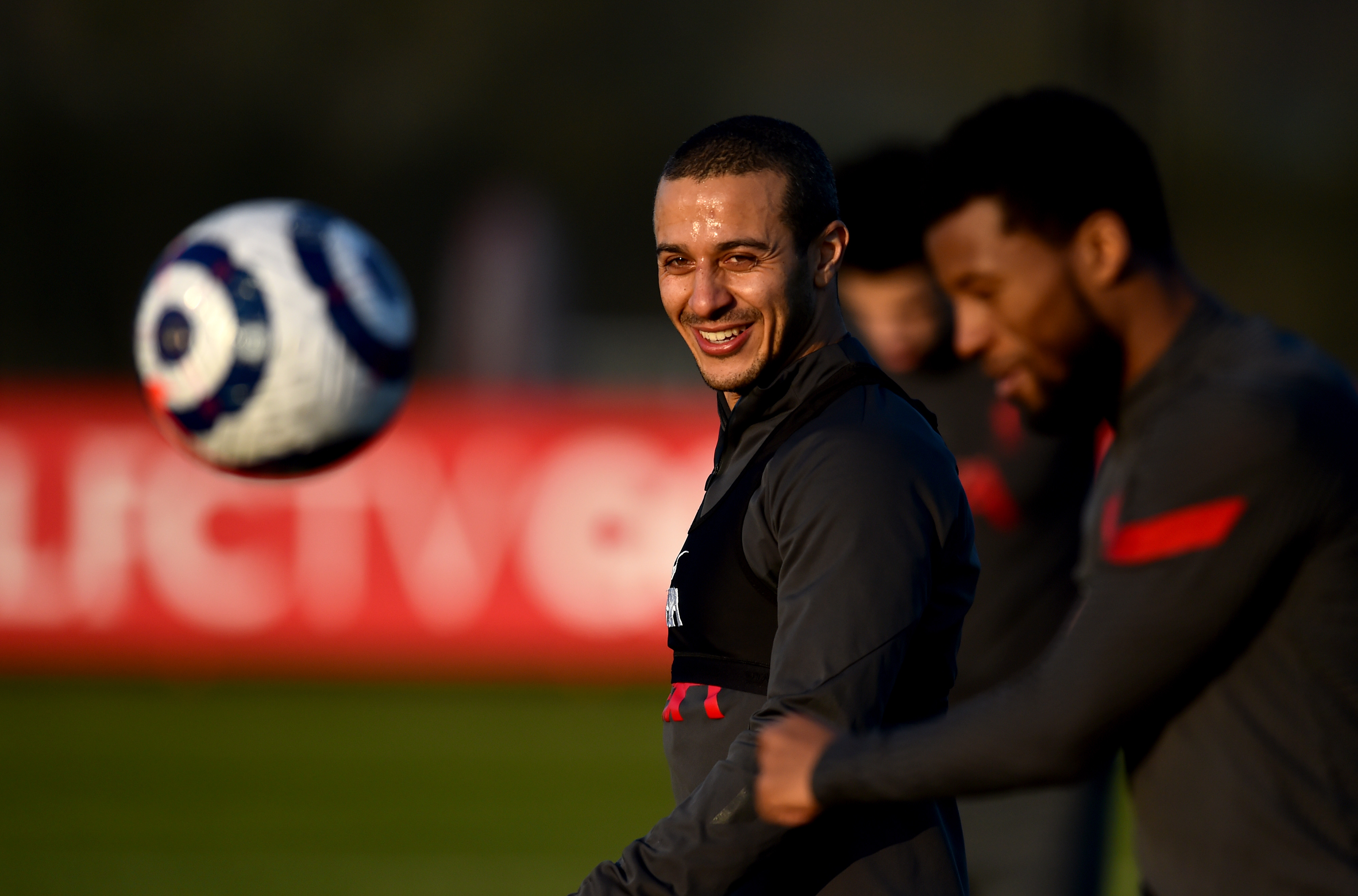FÅR KRITIKK: Thiago Alcantara har fått mye kritikk på sosiale medier for prestasjonene sine denne sesongen.