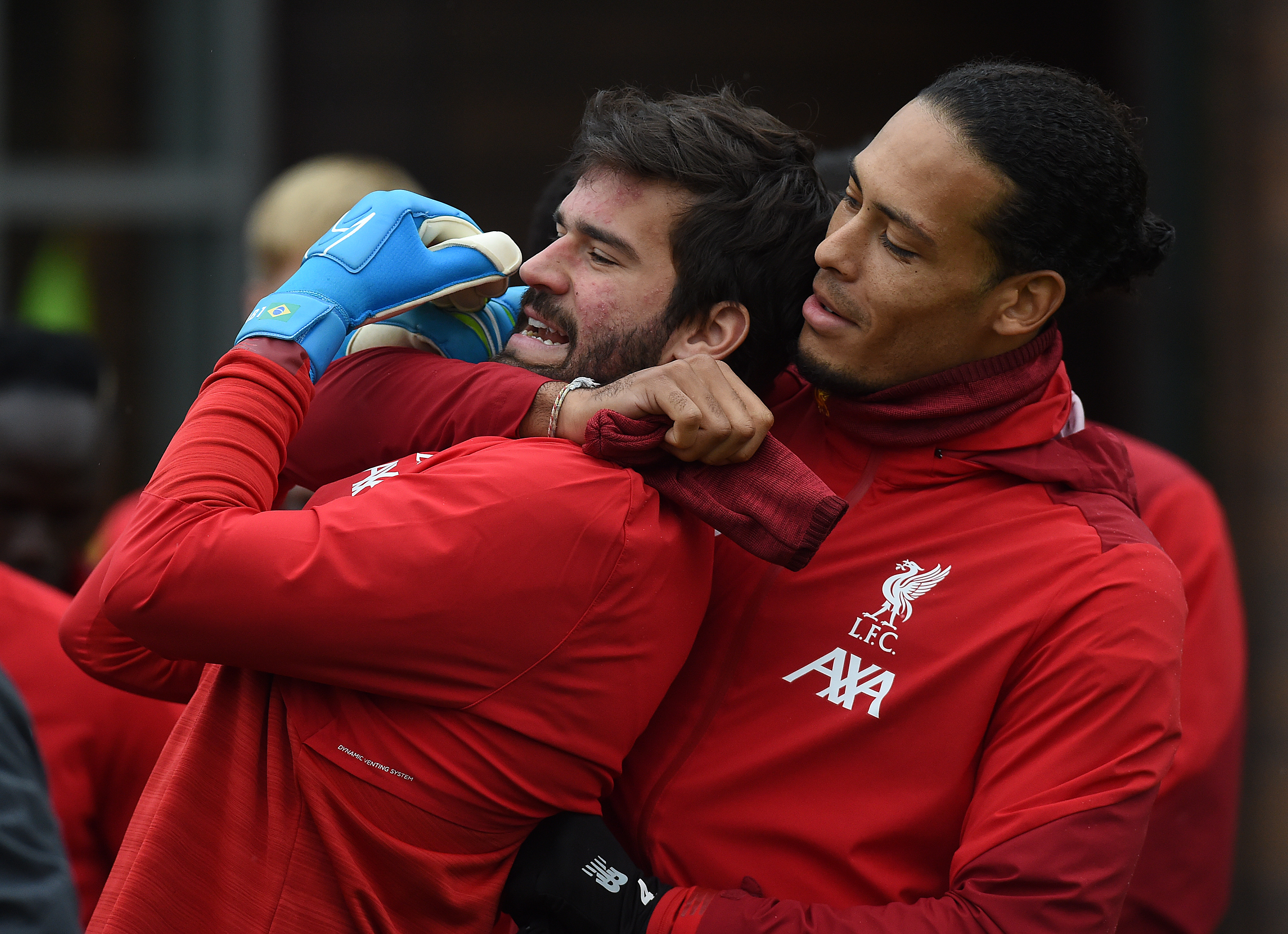 SOLIDE: Alisson og Virgil van Dijk har sørget for at Liverpool-forsvaret er blitt potte tett.
