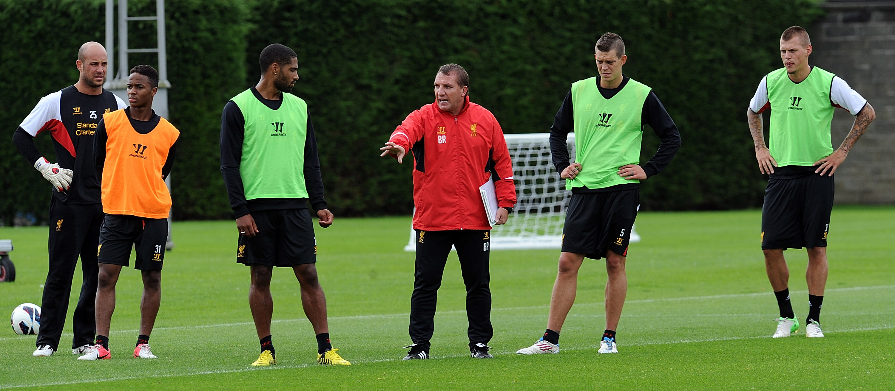 Brendan Rodgers fikk prøve seg i managerstolen. Her med Pepe Reina, Raheem Sterling, Glen Johnson, Daniel Agger og Martin Skrtel.