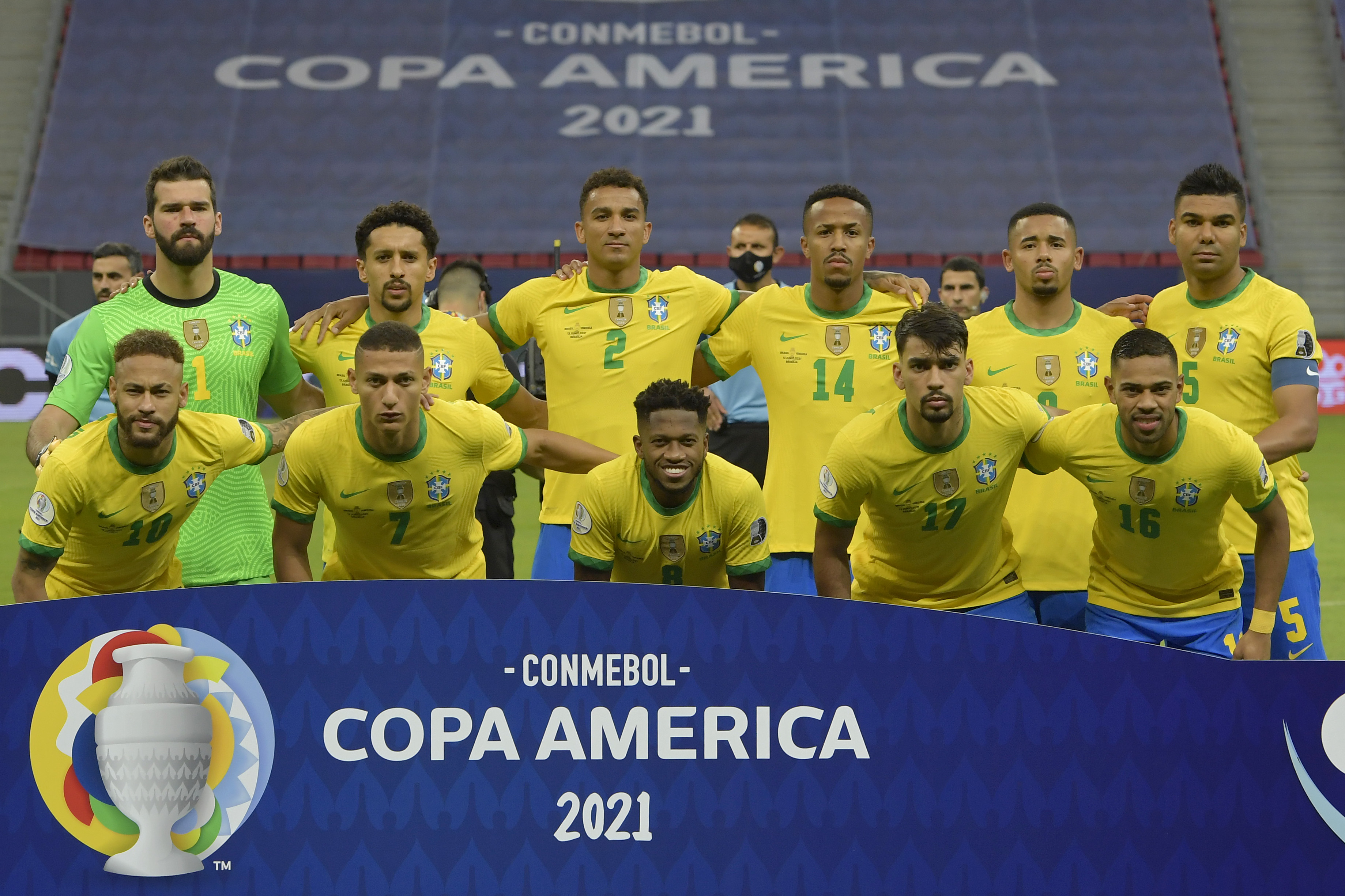 Alisson Becker er en av tre Liverpool-spillere i Brasils Copa-tropp. Det ble seier i åpningskampen.