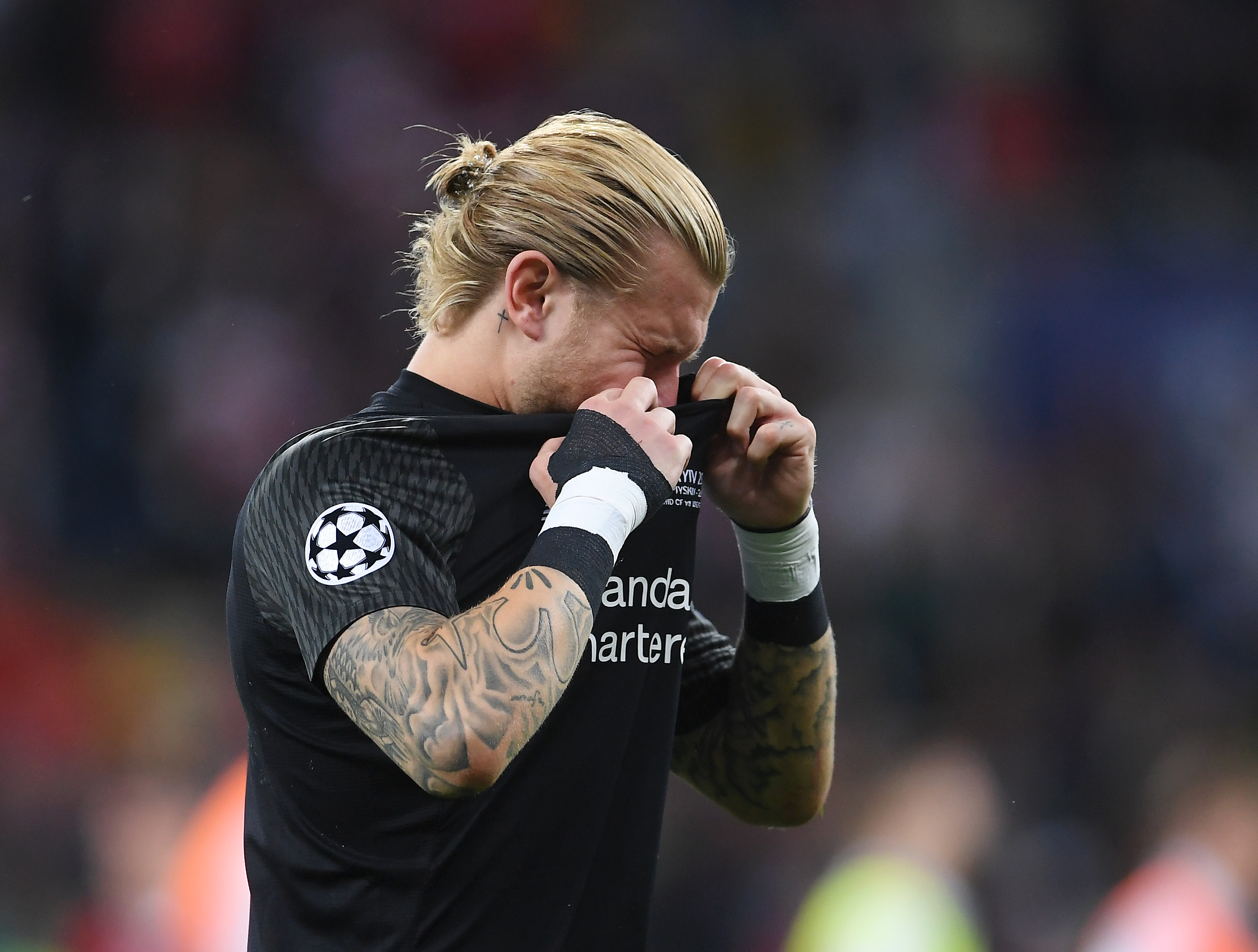 GRÅTKVALT: Karius så drømmen knuse.