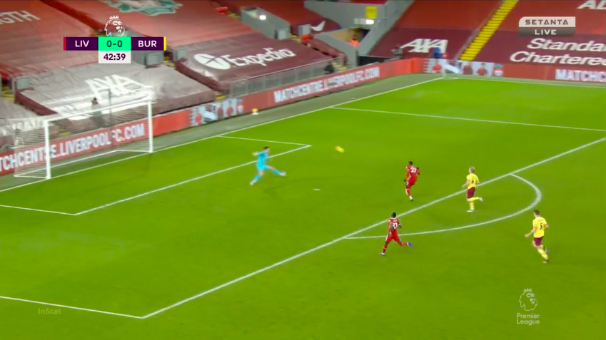 SJANSESLØSING: Divock Origis monstersjanse mot Burnley gikk utrolig nok ikke i mål.