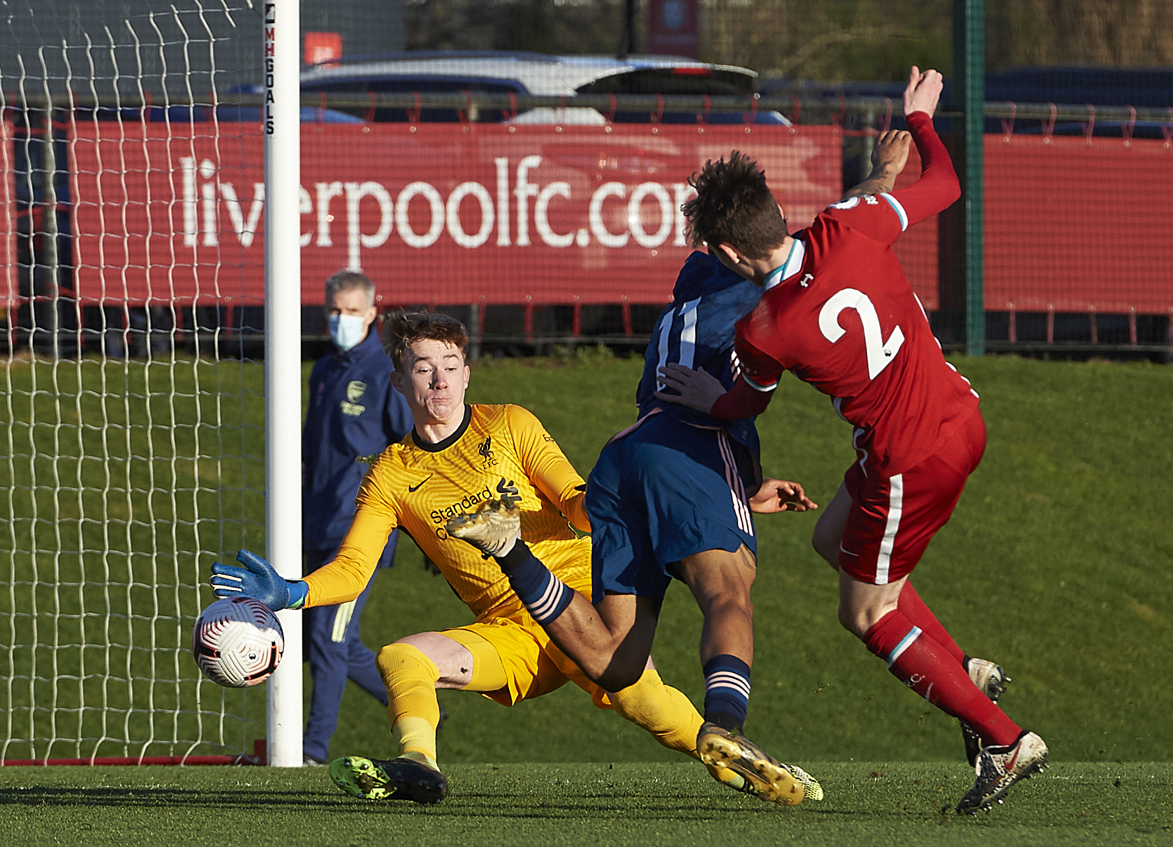 HOLDT NULLEN: Liam Hughes spilte kamp på lørdag, og holdt nullen for U23-laget mot Arsenal. Et døgn senere satt han på benken i Sheffield.