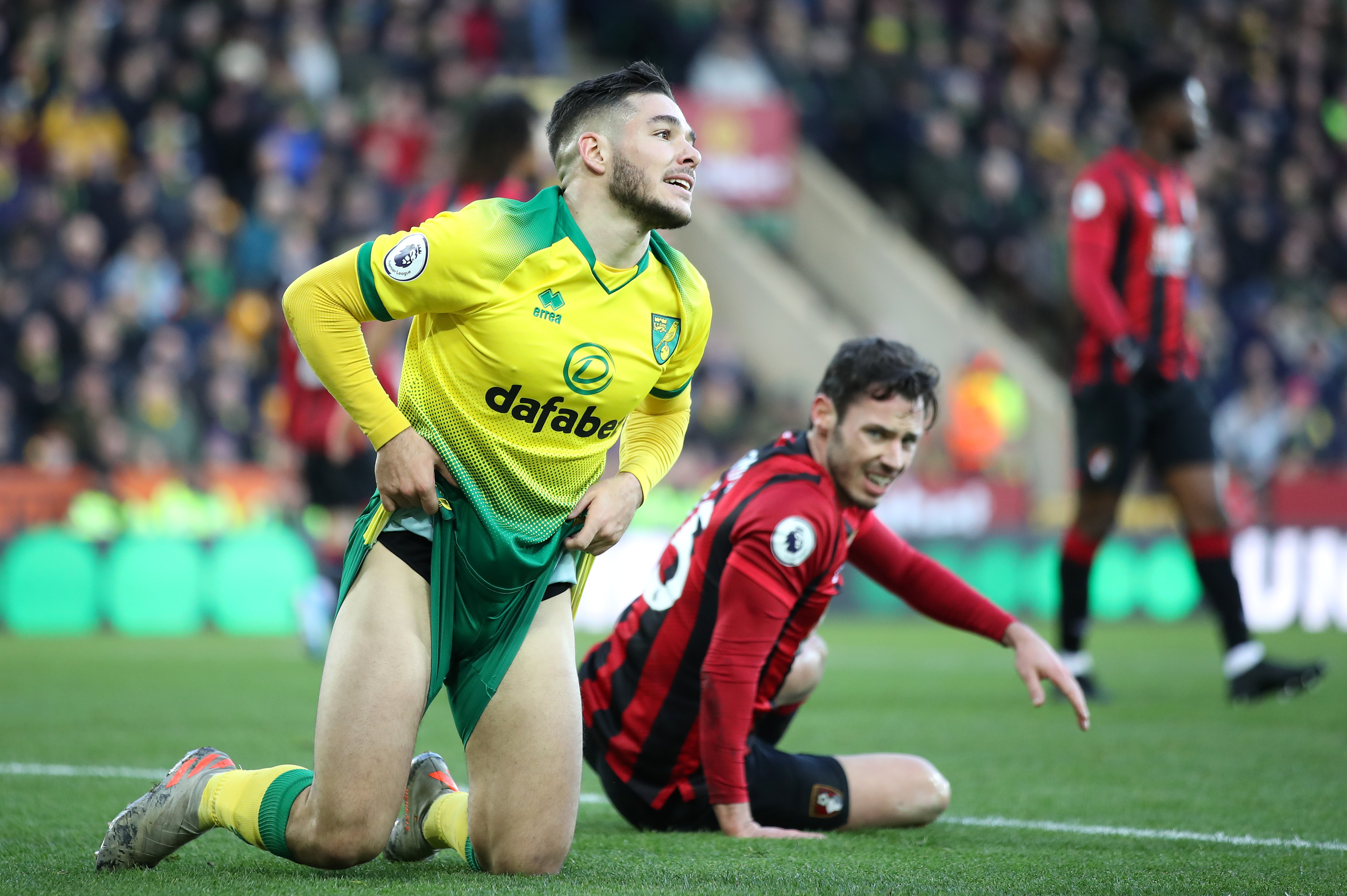 SKAPER MYE: Emiliano Buendia står bak det meste av Norwich-sjanser.