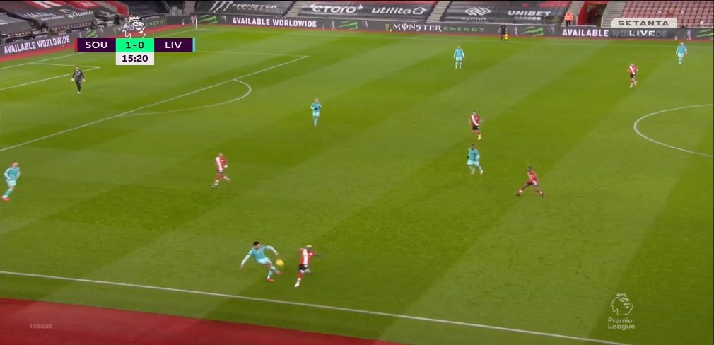 FARLIG: Trent bruker for lang tid med ballen og Southampton kan sette i gang et angrep høyt i banen.