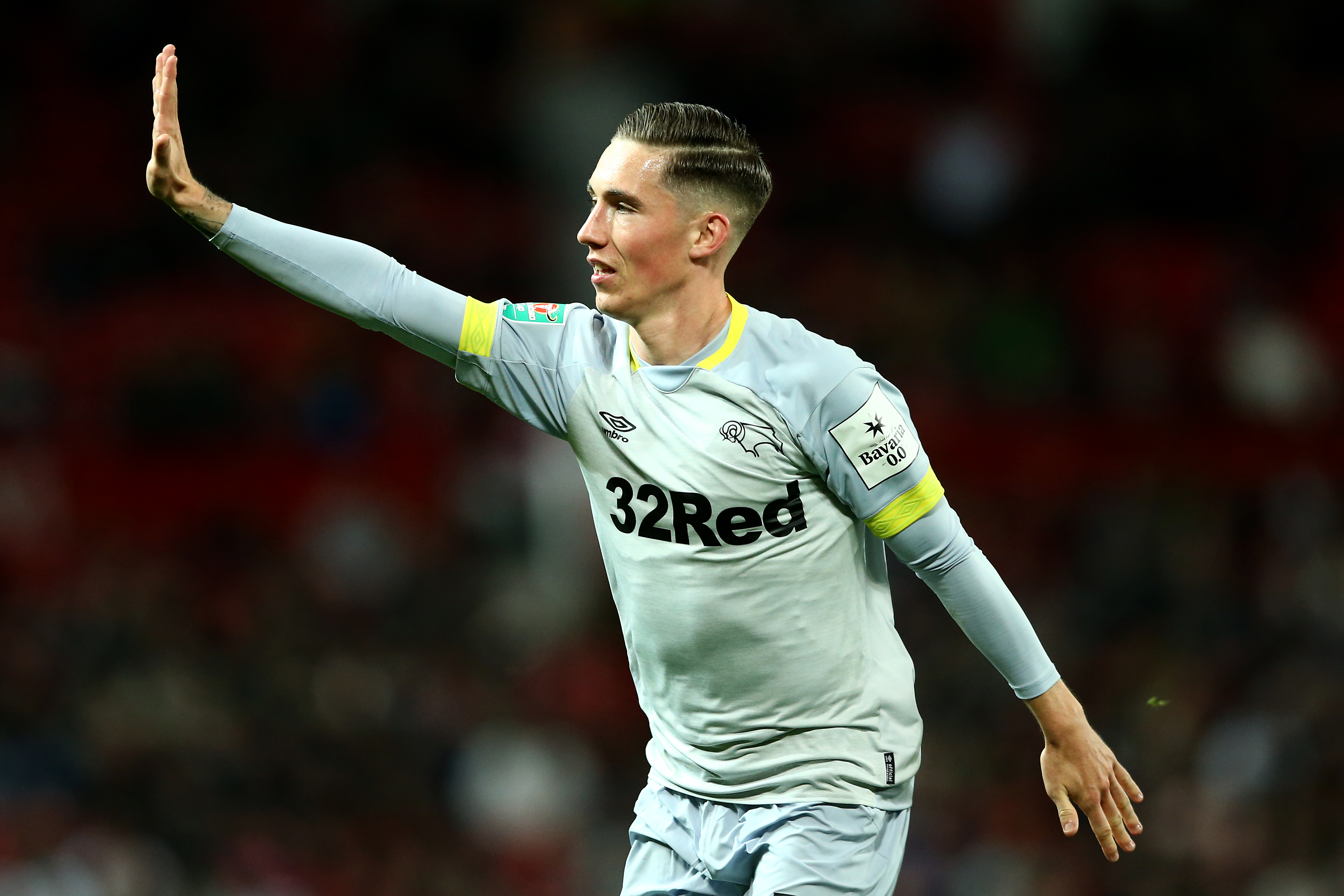 SENKET MANCHESTER UNITED: Wilsons høydepunkt så langt var da han dundret ballen i nettet bak United-keeperen, og feiret med å vise fem fingre til supporterne.