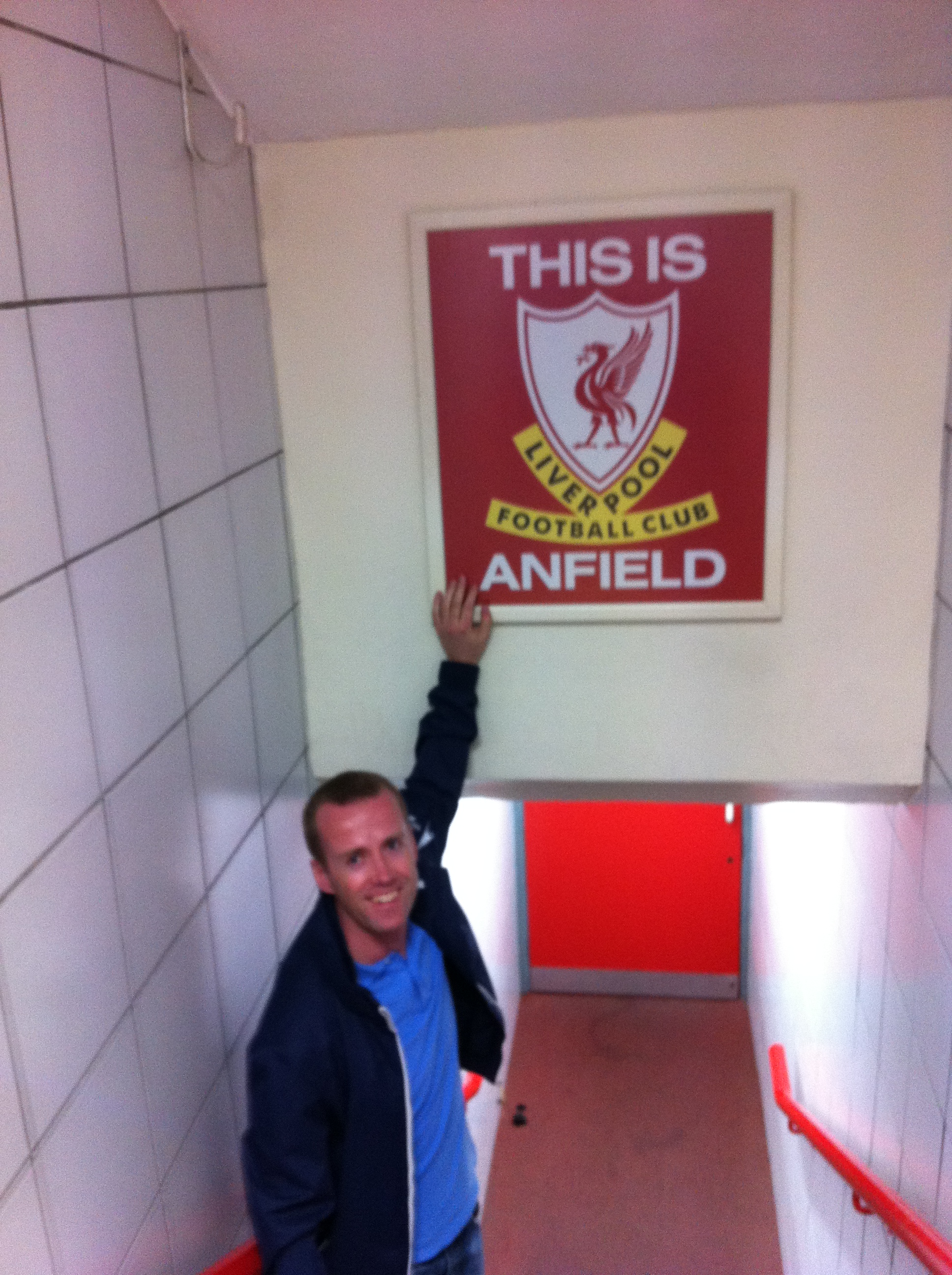 PÅ ANFIELD: Jørgen Ringestad har sett rundt 75 kamper i Liverpools storstue.