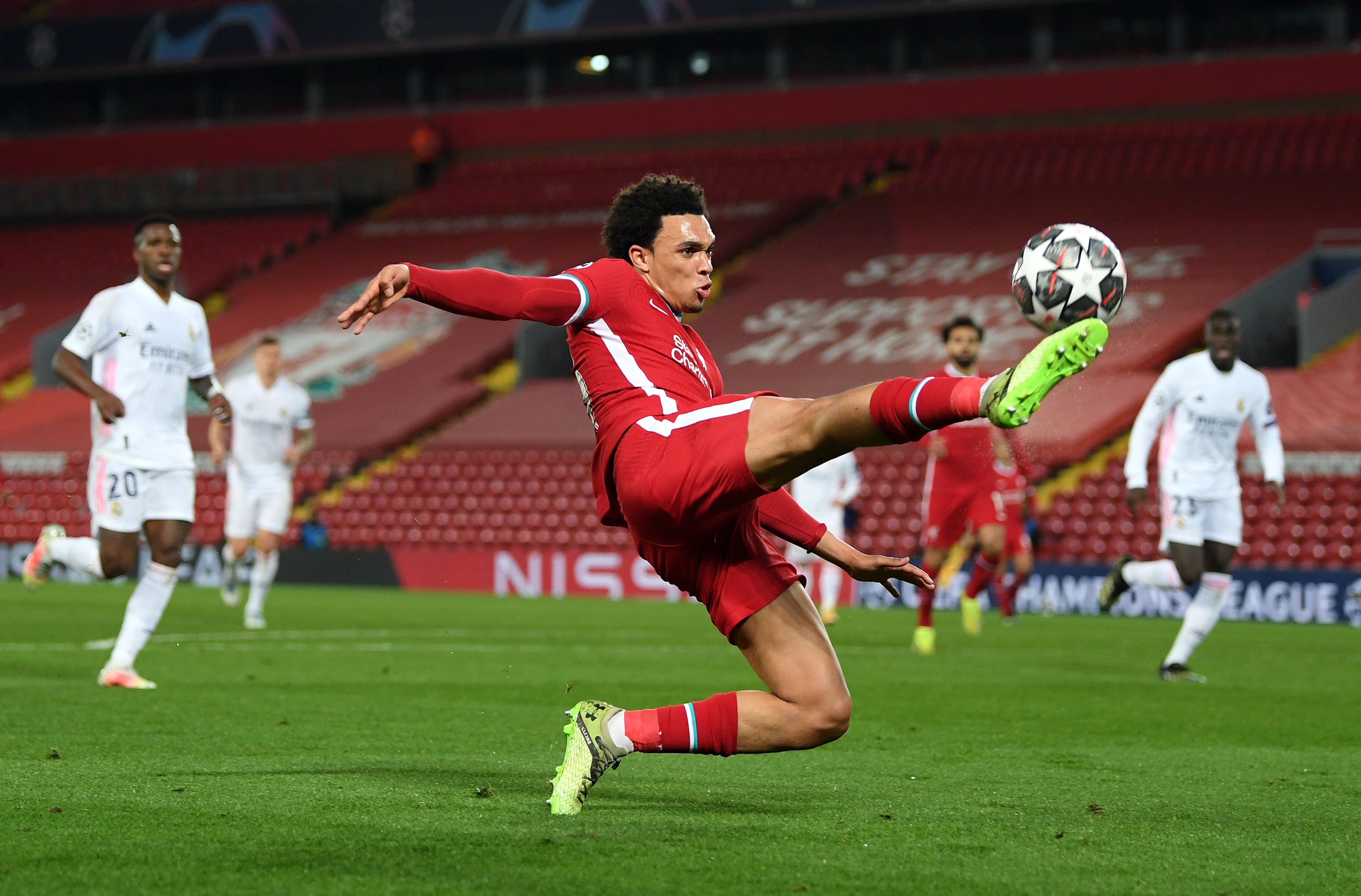 GOD: Trent Alexander-Arnold spilte en strålende kamp i returoppgjøret mot Real Madrid.