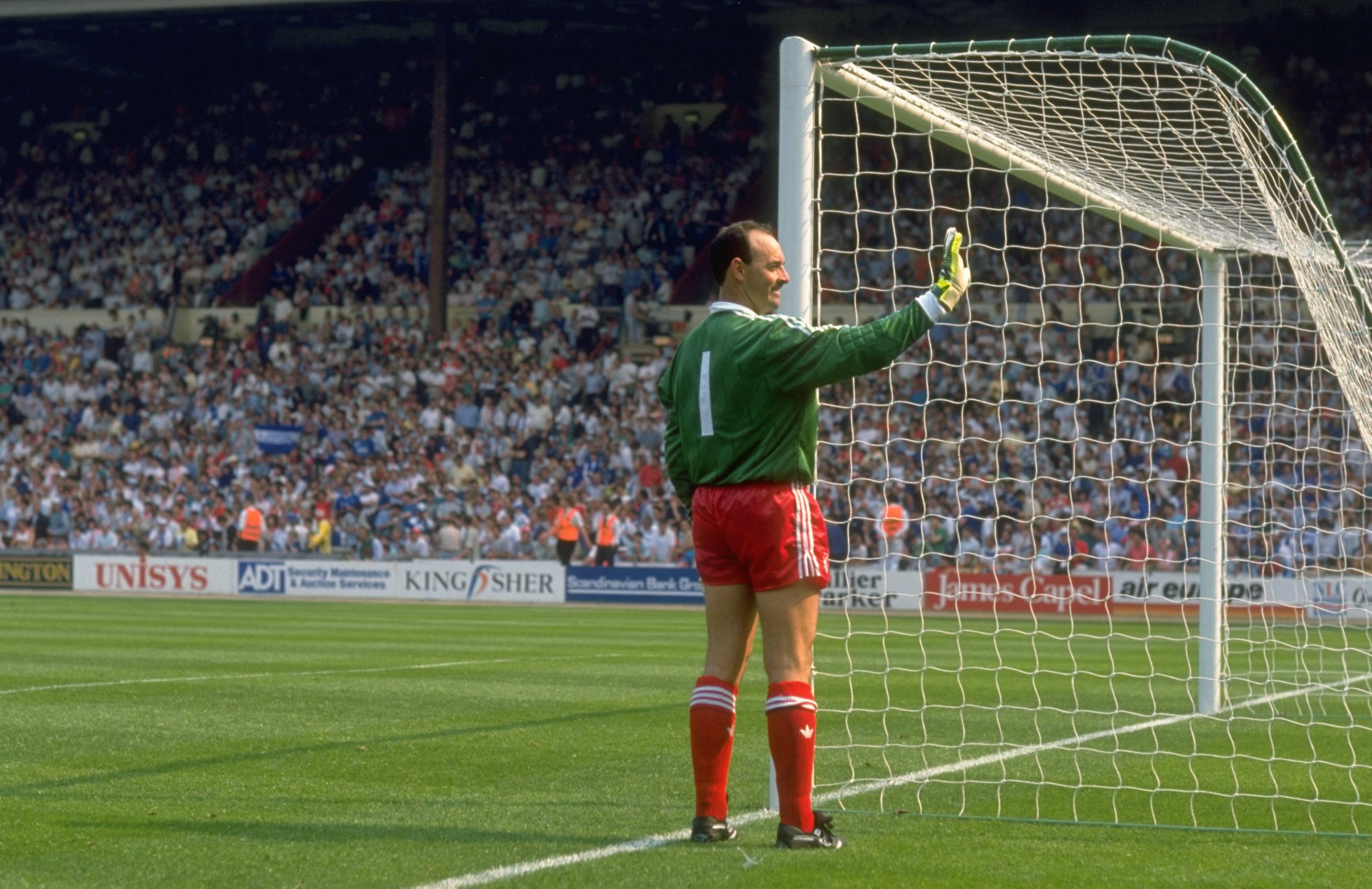 BRUCE GROBBELAAR: Den siste keeperen som har vært ligavinner med Liverpool.
