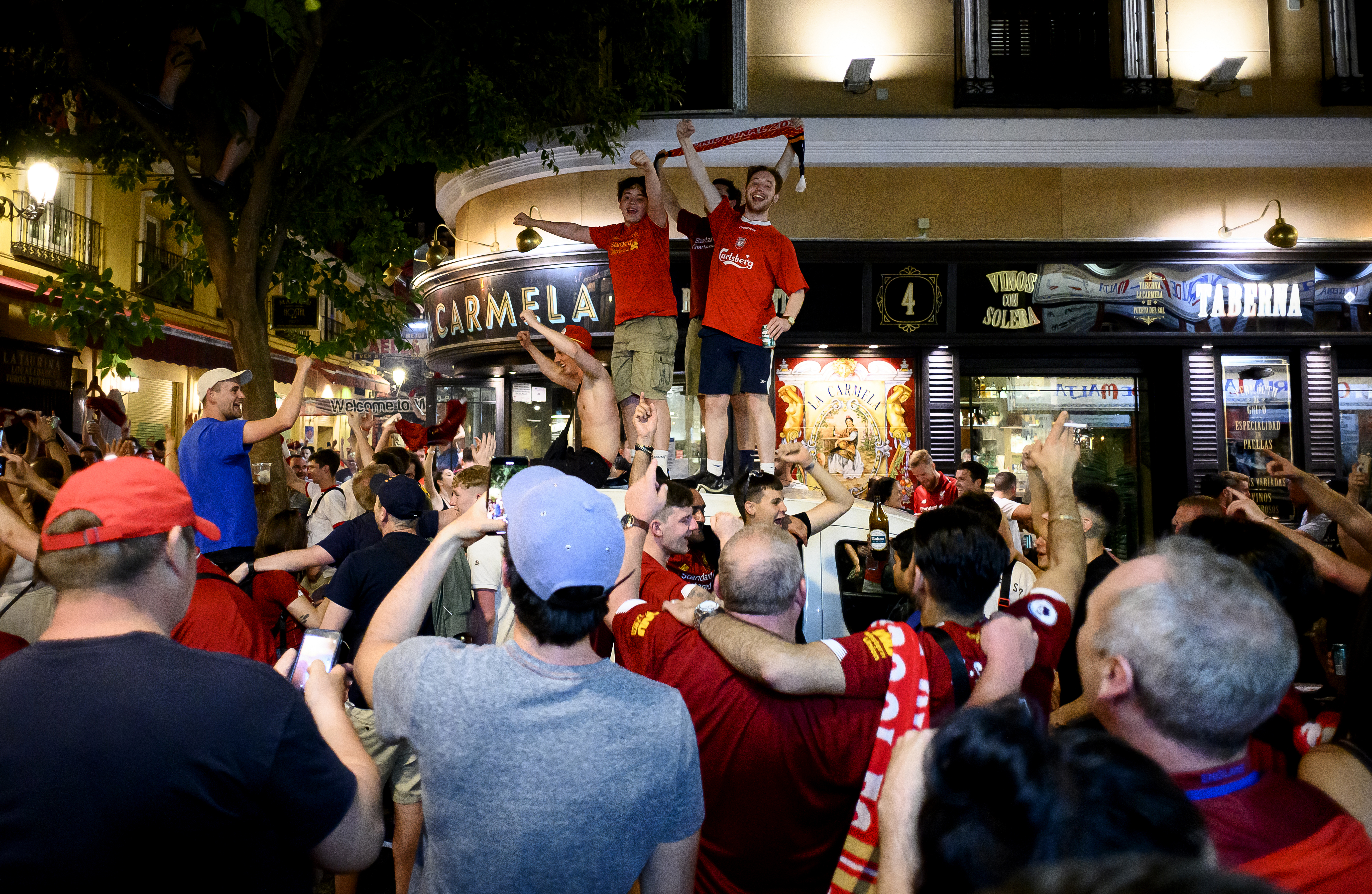 SANG HØYEST: Det var Liverpool-supporterne som hadde mest å synge om i Madrid til slutt.