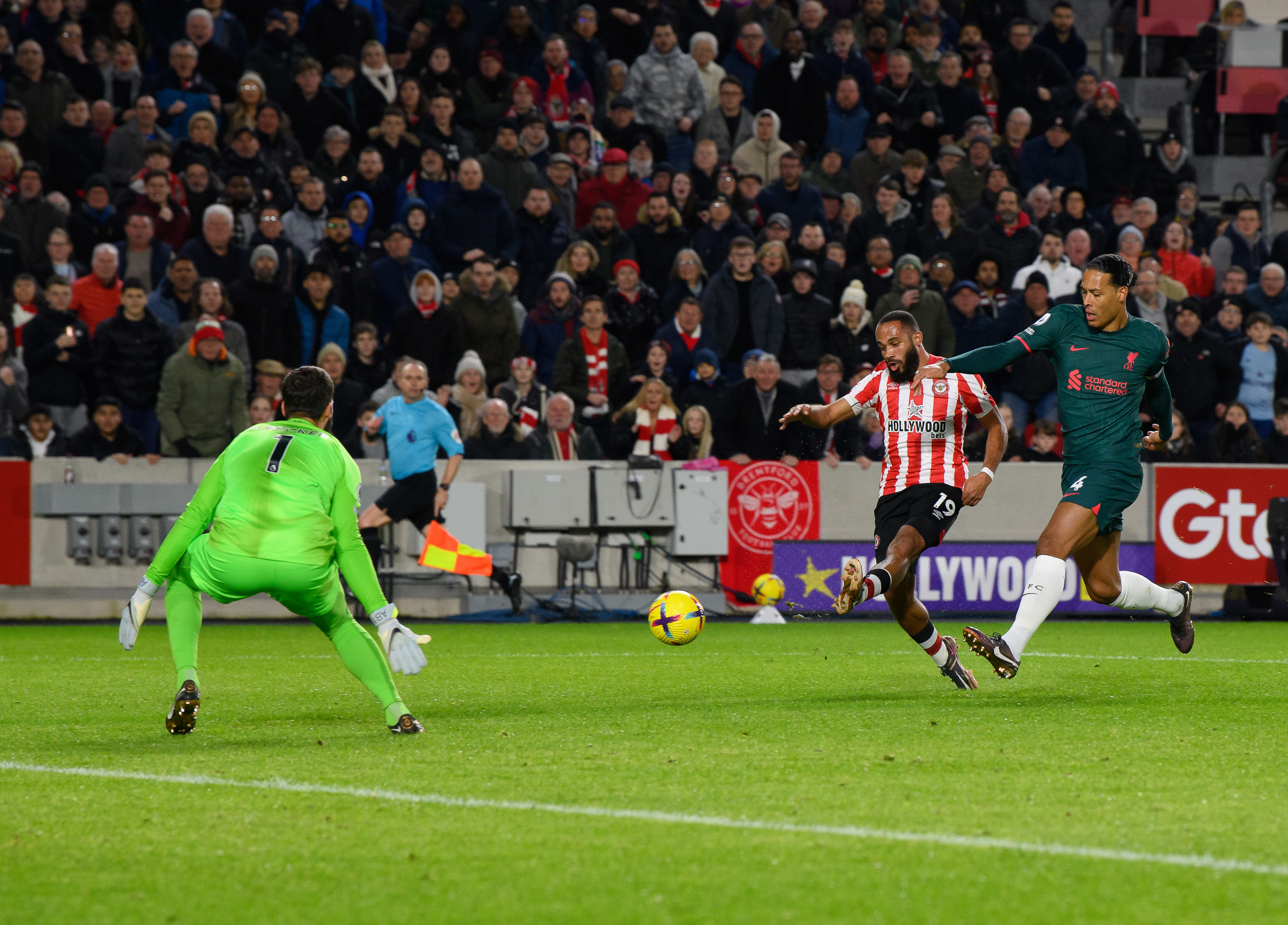 MÅLFARLIG: Bryan Mbeumo scoret mot Liverpool da Brentford vant 3-1 på hjemmebane i 2023.