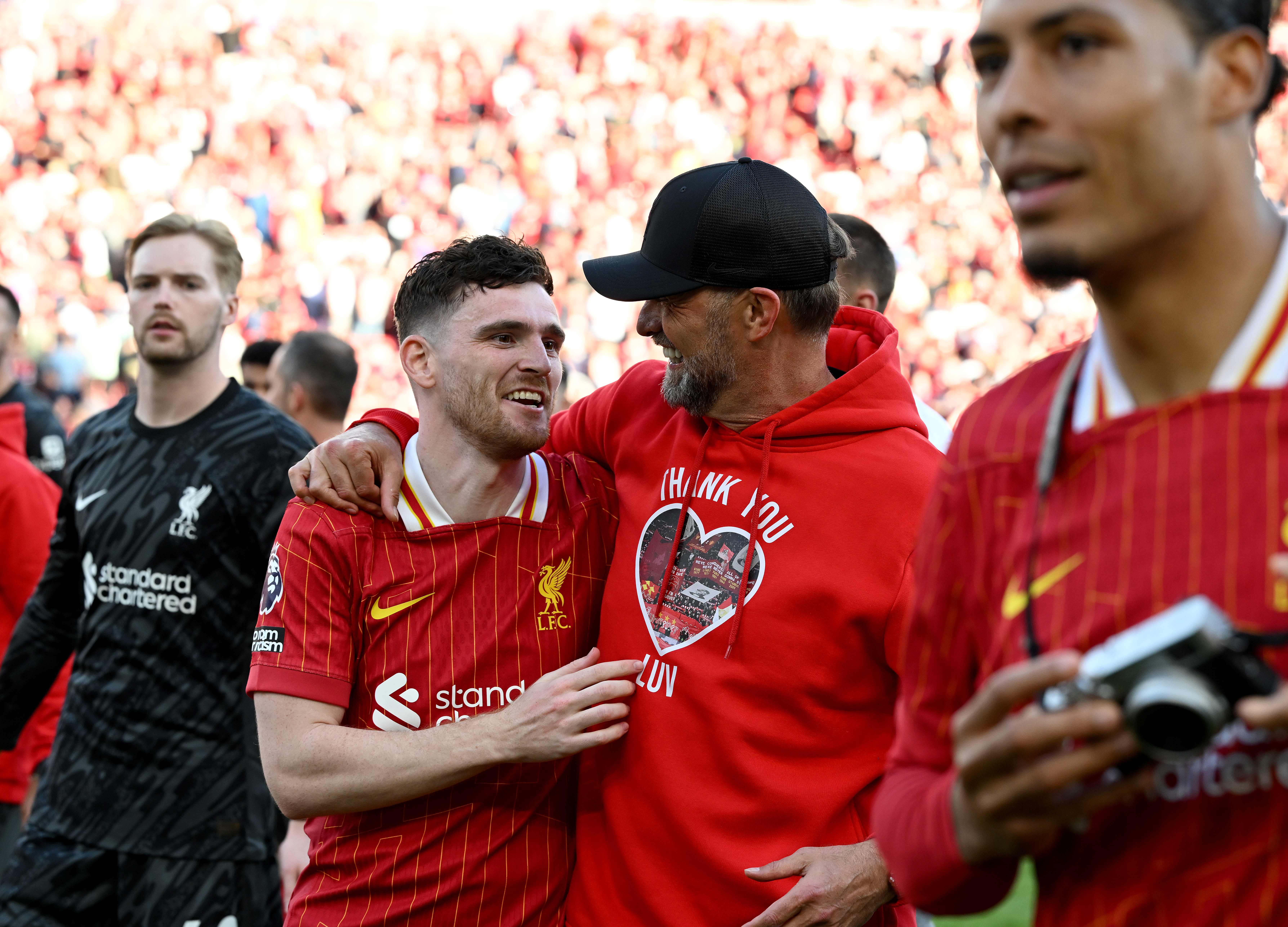 OVER 30: Andy Robertson vil være 32 år gammel når hans nåværende Liverpool-avtale utløper.