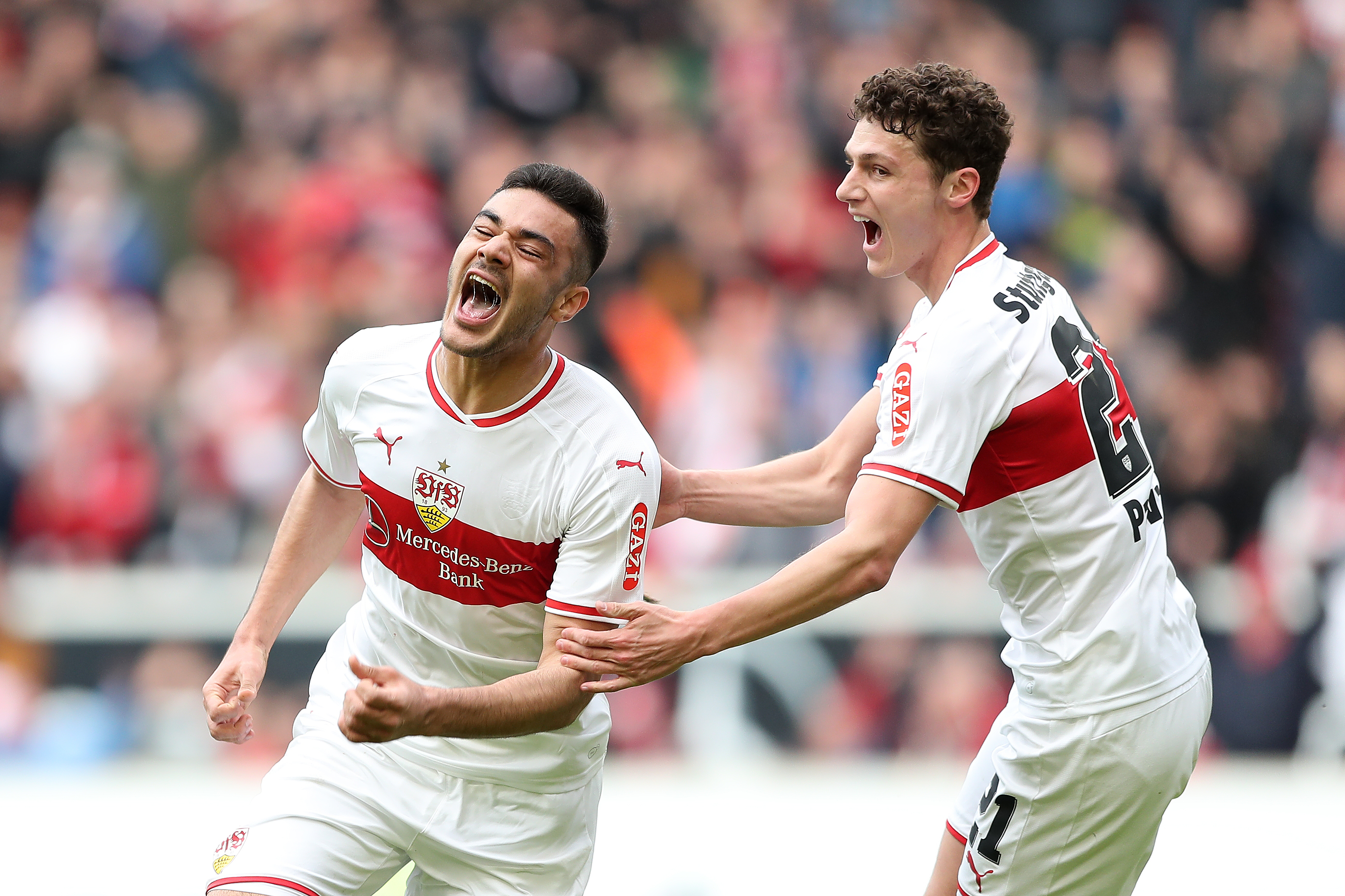 KLAR FOR LIVERPOOL: Ozan Kabak kom tirsdag til Liverpool.