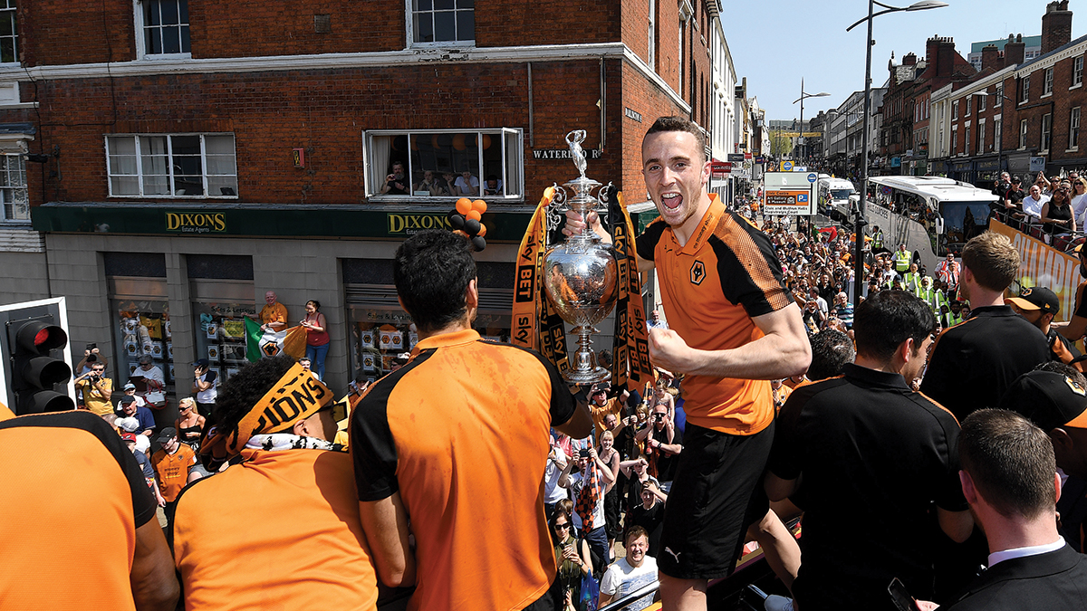 Jota får håpe på enda større parader med Liverpool enn den han var med på da Wolverhampton rykket opp i 2018.