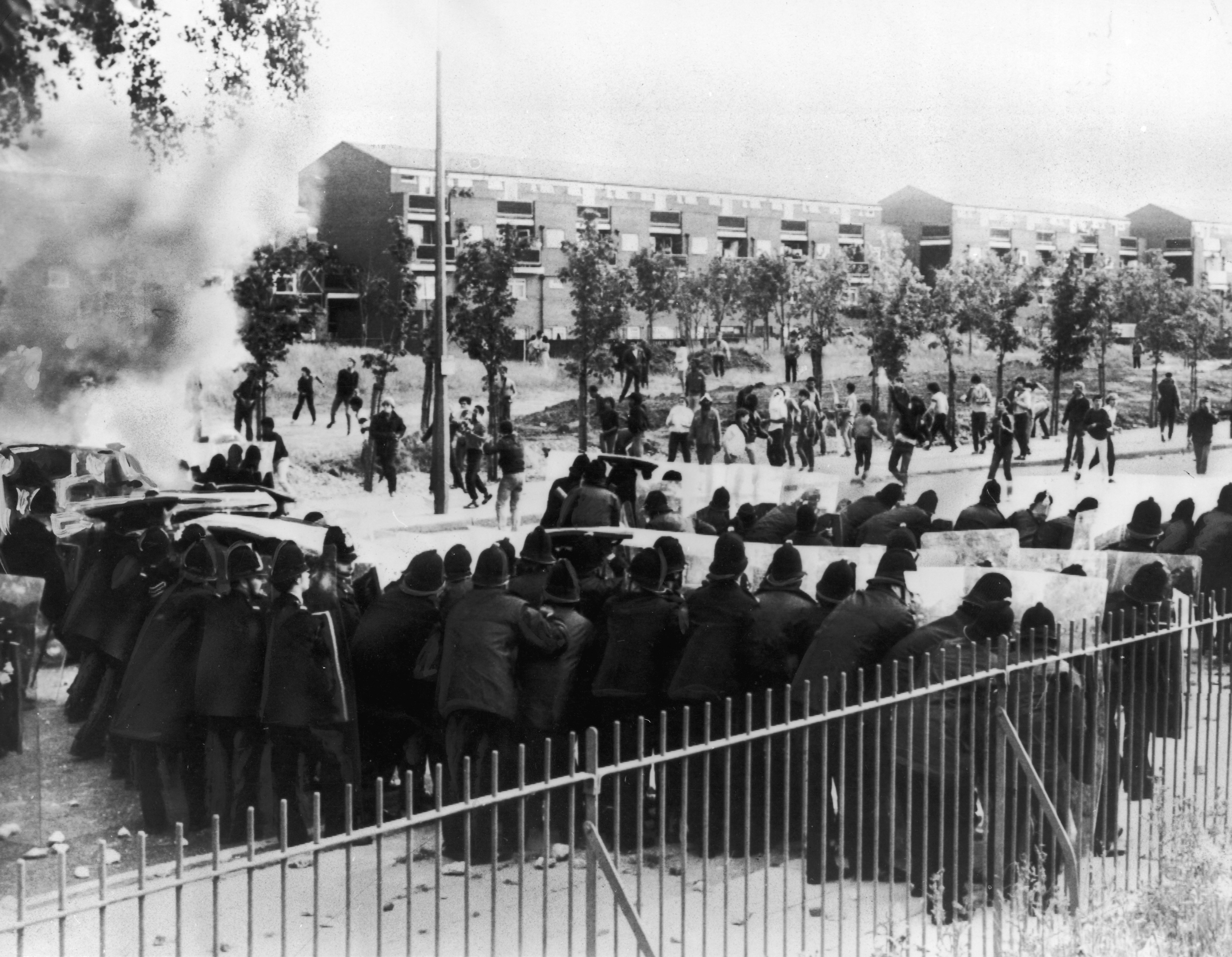 OPPTØYENE I TOXTETH: Et bilde fra opptøyene i Toxteth i 1981.