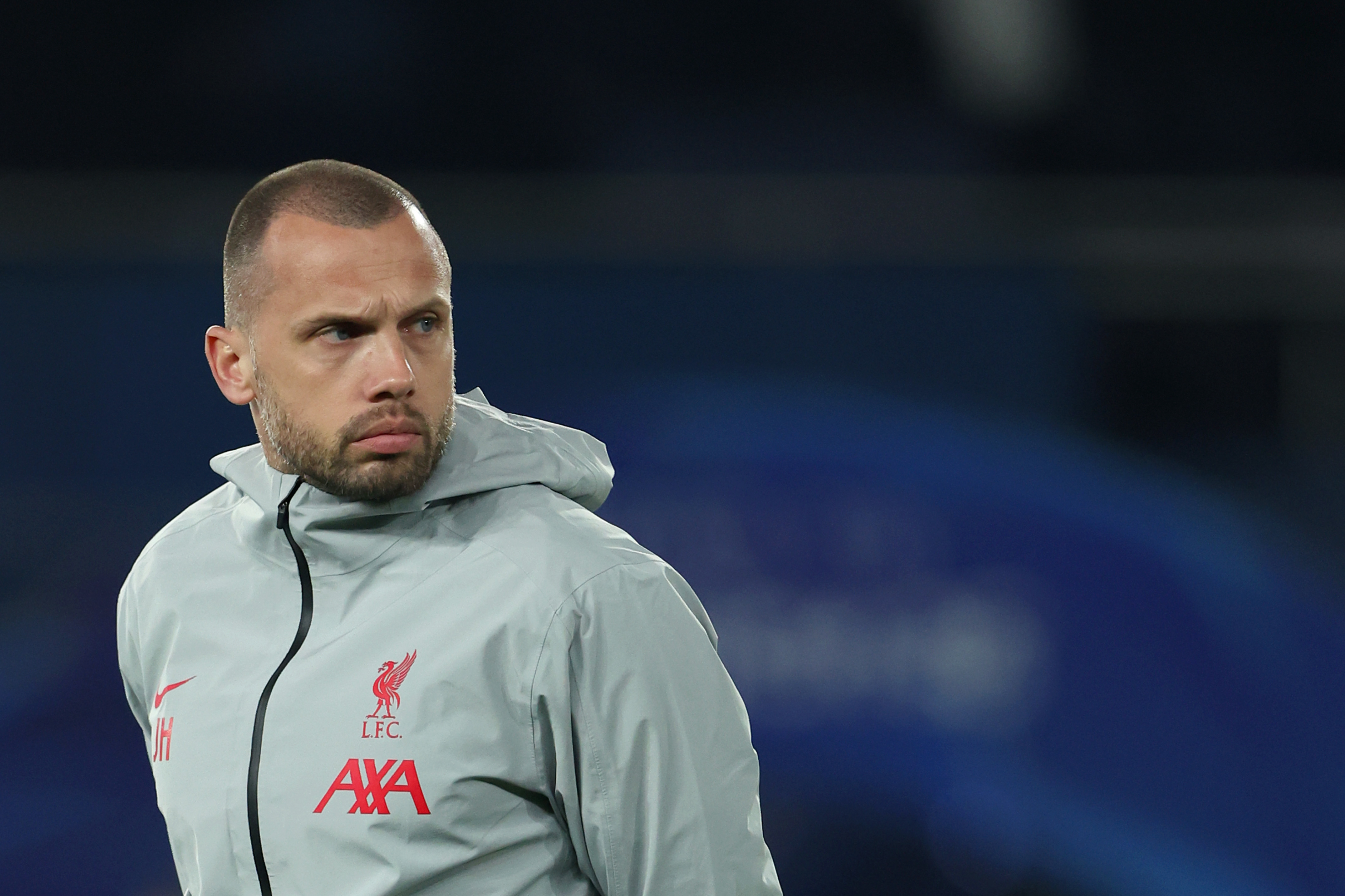 DRATT: John Heitinga er den nye hovedtreneren til Ajax.